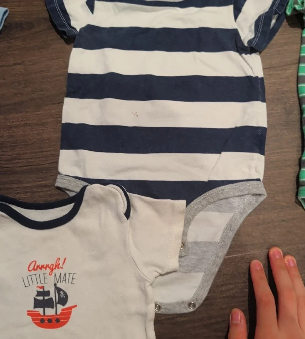Carter's 18 Months Short Sleeve Onesies Lot Of 3